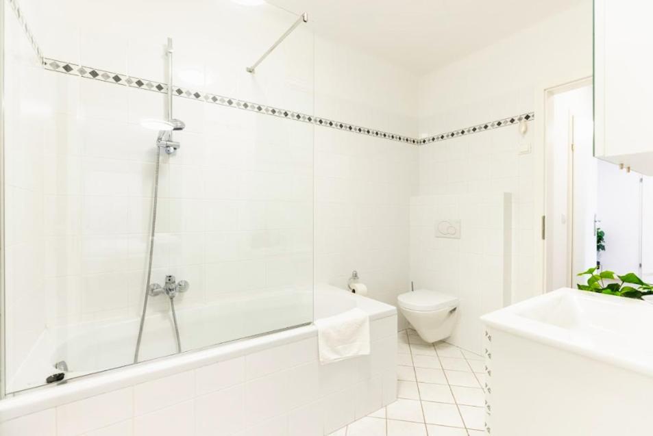 Experience From A Stylish And Modern Appartement *